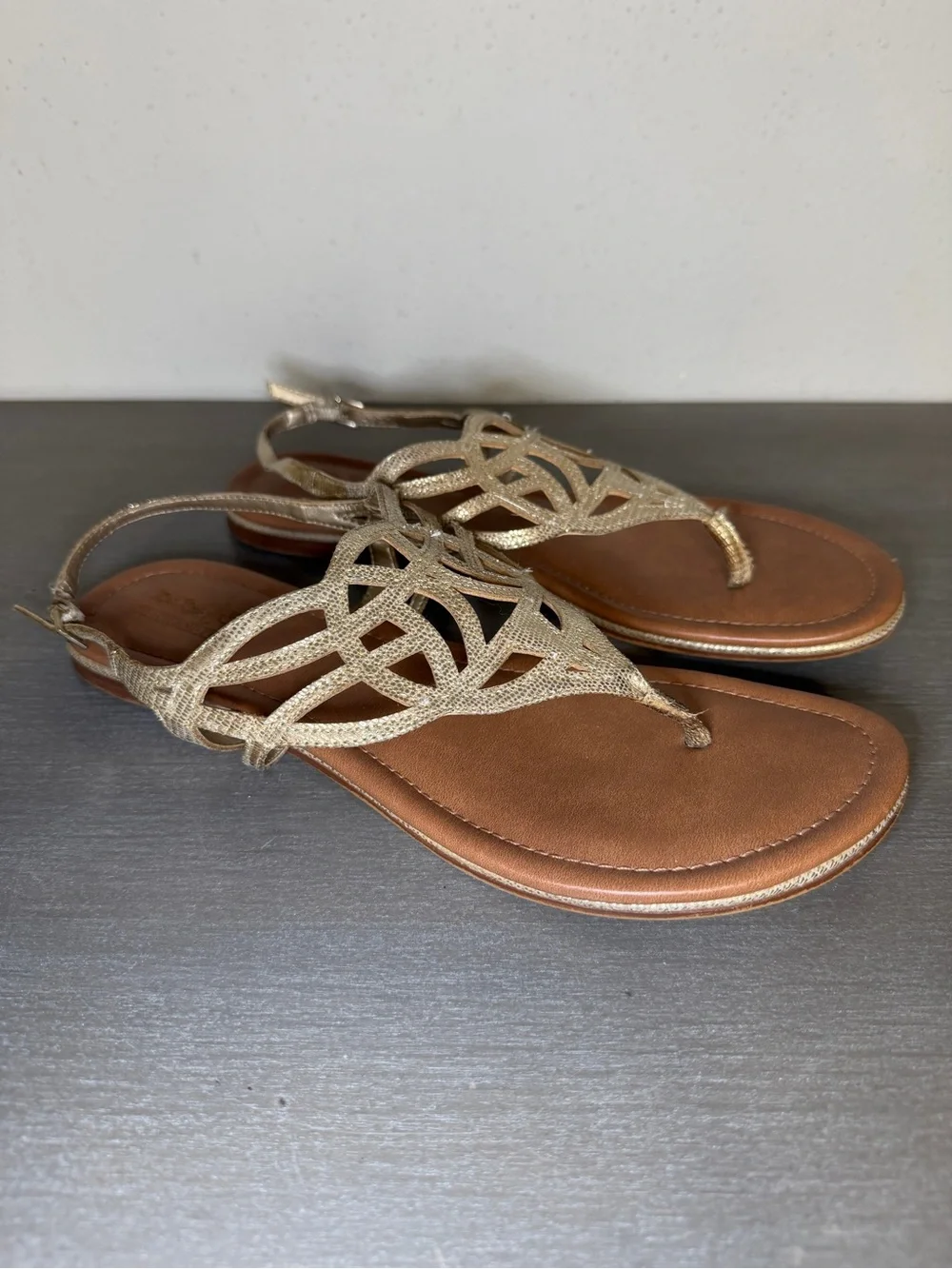Coach Thong Sandals Metallic Women’s Size 10 Flat Leather Ankle Strap FLAW - Picture 2 of 6
